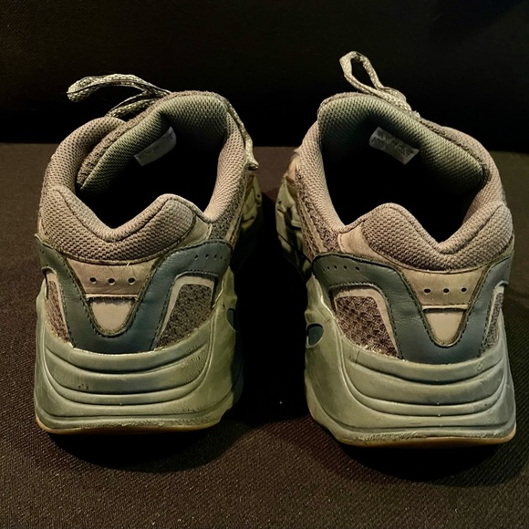 Adidas Yeezy 700 V2 Geode size 11 1/2 - Picture 5 of 9